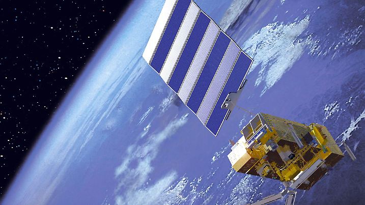 Das undatierte Handout zeigt den Wettersatelliten Metop (Meteorological operational polar satellite) in einer Computerbildsimulation. Er soll in 820 Kilometern Höhe die Erde umkreisen. Er wurde bei der EADS Astrium in Friedrichshafen am Bodensee gebaut. Metop soll von Mitte dieses Jahres an einen weiteren Blick in die "Wetter-Zukunft" erlauben als bisher. Ende Juni soll das erste Exemplar vom russischen Baikonur aus seine Reise ins All antreten. Metop wird die Satelliten vom Typ Meteosat sowie vom Nachfolgemodell MSG ergänzen. Gebaut werden die drei fliegenden Stationen im All vom europäischen Raumfahrtkonzern EADS Astrium. Foto: EADS Astrium (zu dpa-KORR: "Neuer europäischer Satellit weiß viel über das Wetter von morgen" vom 12.07.2006)  +++(c) dpa - Bildfunk+++