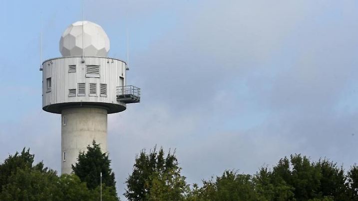 Die Wetterradarstation des Deutschen Wetterdienstes in Essen. Foto: Roland Weihrauch/Archiv