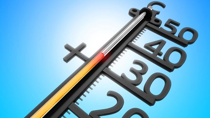 3D-Computergrafik, schwarzes Thermometer zeigt mit gelber Fluessigkeit 30 Grad an 3D computer graphic, black thermometer with yellow liquid indicating 30 degree BLWS495093 Copyright: xblickwinkel/McPHOTO/M.xGannx  