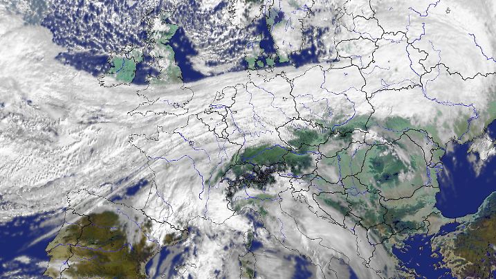 HANDOUT - Ein Europa-Bild des geostationären Satelliten Meteosat 10 vom 22.02.2016. Vor 50 Jahren begann der DWD in Offenbach mit dem Empfang von Daten orbitaler Wettersatelliten, die heute Grundlage weltweiter Wettervorhersagen sind.    Foto: Deutscher Wetterdienst   dpa   (zu dpa "Deutscher Wetterdienst (DWD) informiert über 50 Jahre Satelliten-Technologie" vom 18.05.2016) |