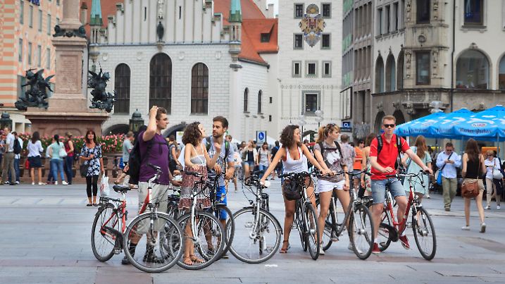 Fahrradtour in München am Marienplatz
