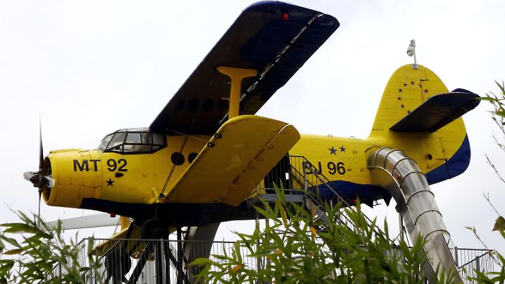 Doppeldecker im Irrland Freizeitpark in Kevelaer am Niederrhein